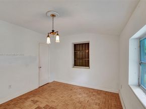 332 Bayberry Dr, Plantation FL 33317