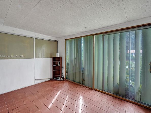 332 Bayberry Dr, Plantation FL 33317