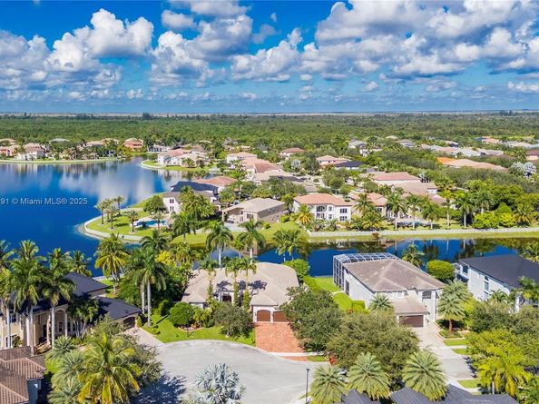 4166 SW 190th Ave, Miramar FL 33029