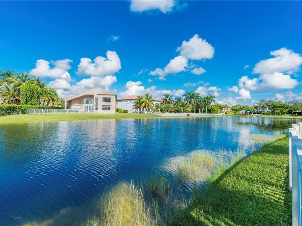 4166 SW 190th Ave, Miramar FL 33029
