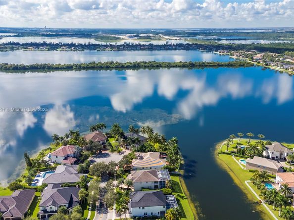 4166 SW 190th Ave, Miramar FL 33029