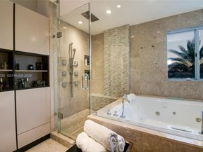 7094 NW 109th Ct, Doral FL 33178