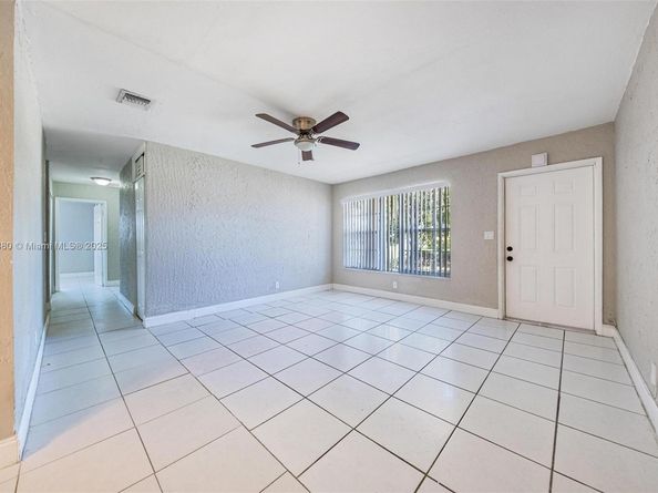 1560 NW Sunset Strip, Sunrise FL 33313