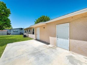 1560 NW Sunset Strip, Sunrise FL 33313