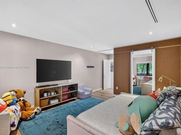 2152 Prairie Ave, Miami Beach FL 33139