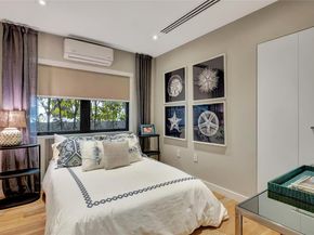 2152 Prairie Ave, Miami Beach FL 33139