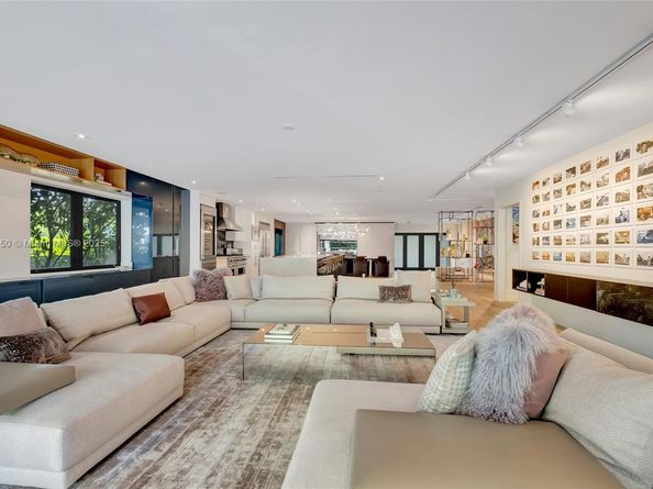 2152 Prairie Ave, Miami Beach FL 33139