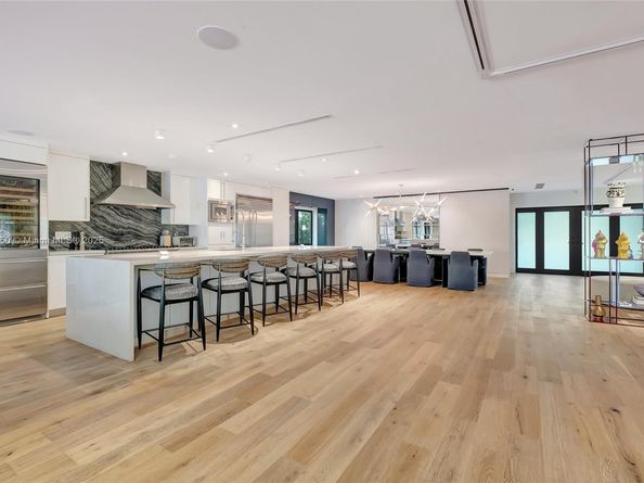 2152 Prairie Ave, Miami Beach FL 33139