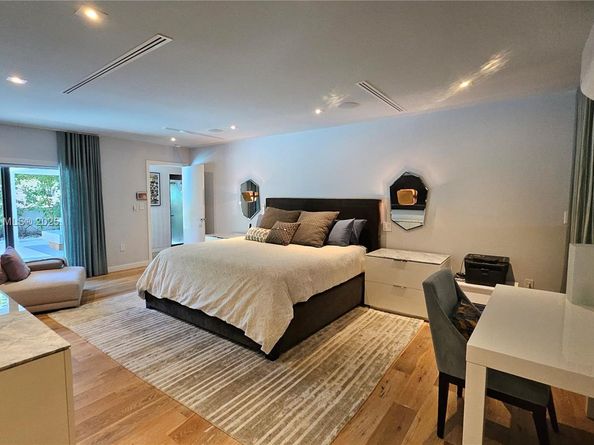 2152 Prairie Ave, Miami Beach FL 33139