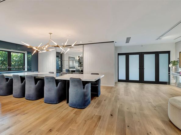 2152 Prairie Ave, Miami Beach FL 33139