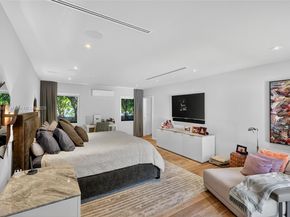 2152 Prairie Ave, Miami Beach FL 33139
