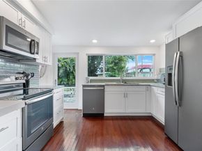 660 NE 32nd St, Oakland Park FL 33334