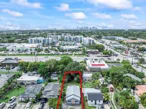 660 NE 32nd St, Oakland Park FL 33334