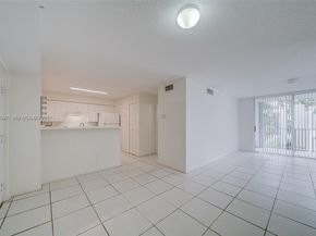 4360 NW 107th Ave 207, Doral FL 33178