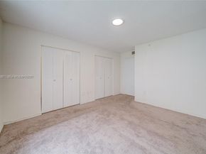 4360 NW 107th Ave 207, Doral FL 33178