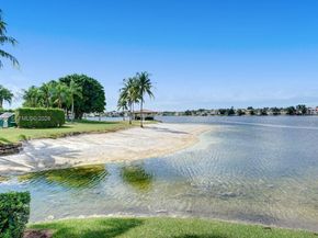10750 NW 66th St 203, Doral FL 33178