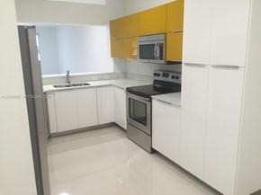 10750 NW 66th St 203, Doral FL 33178