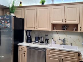 4001 Hillcrest Dr 705, Hollywood FL 33021