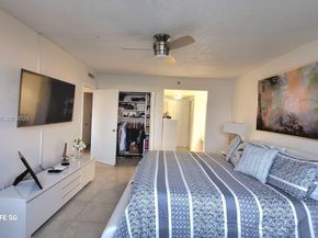 4001 Hillcrest Dr 705, Hollywood FL 33021