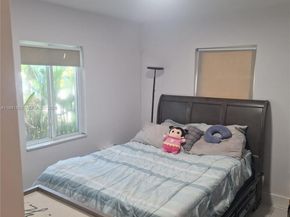 2610 Fletcher St, Hollywood FL 33020