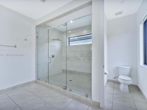 4346 NW 81st Ave, Doral FL 33166
