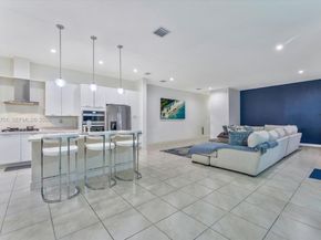 4346 NW 81st Ave, Doral FL 33166