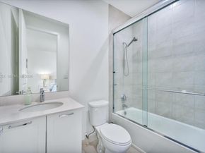 4346 NW 81st Ave, Doral FL 33166