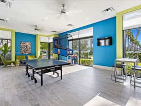 4346 NW 81st Ave, Doral FL 33166