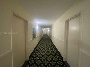 2500 NE 48th Ln 301, Fort Lauderdale FL 33308