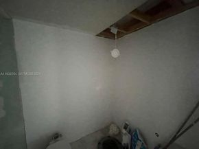 2500 NE 48th Ln 301, Fort Lauderdale FL 33308