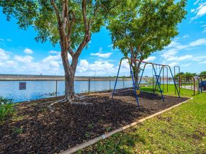 4709 NW 7th St 4059, Miami FL 33126