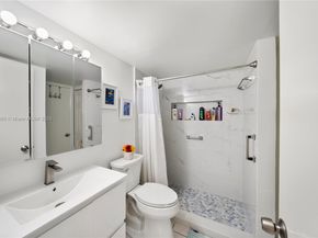 4709 NW 7th St 4059, Miami FL 33126