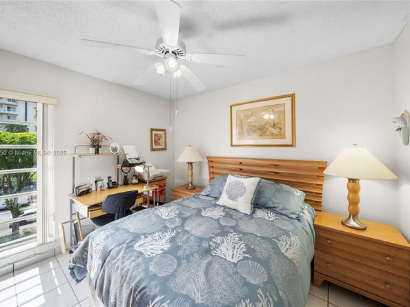 4709 NW 7th St 4059, Miami FL 33126