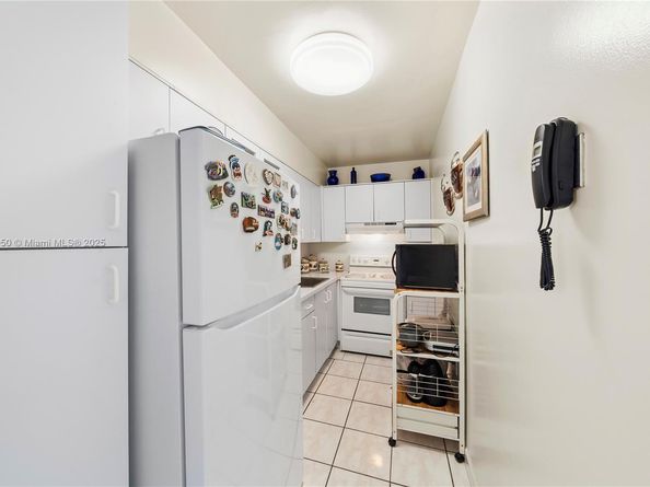 4709 NW 7th St 4059, Miami FL 33126