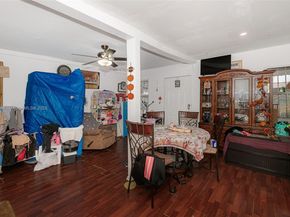 807 NW 109th St, Miami FL 33168