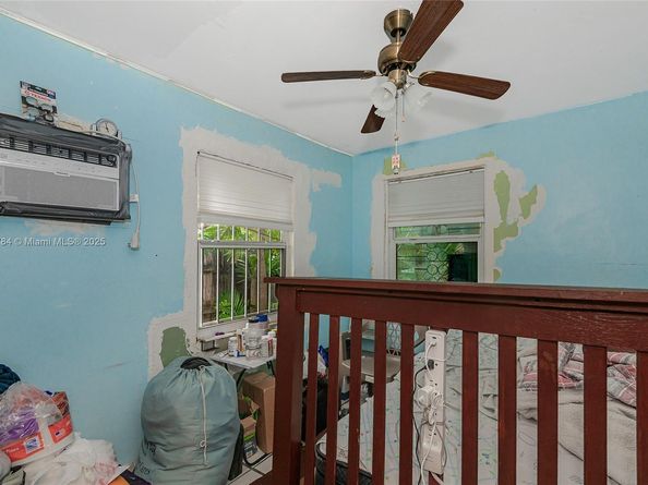 807 NW 109th St, Miami FL 33168