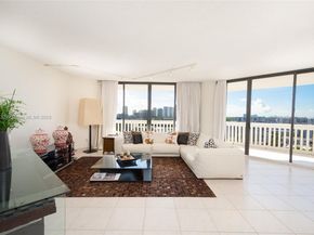 2000 Island Blvd 1002, Aventura FL 33160
