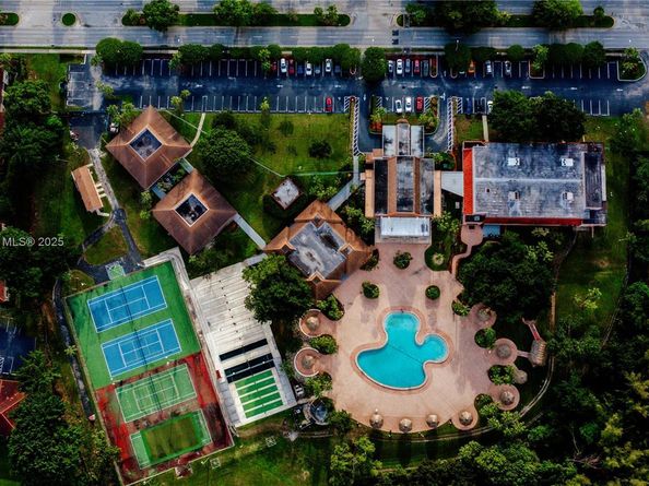 3110 Holiday Springs Blvd 310, Margate FL 33063