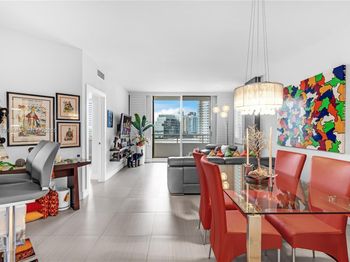 888 Brickell Key Dr