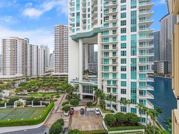 888 Brickell Key Dr 1002, Miami FL 33131