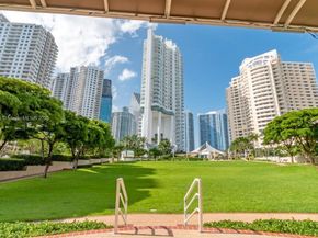 888 Brickell Key Dr 1002, Miami FL 33131