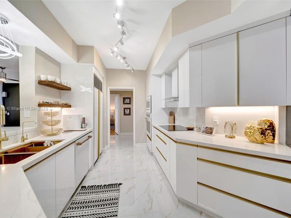 6051 N Ocean Dr 603, Hollywood FL 33019