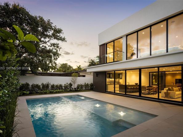 30 Samana Dr, Coconut Grove FL 33133