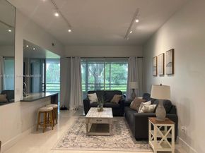 7508 La Paz Blvd 202, Boca Raton FL 33433