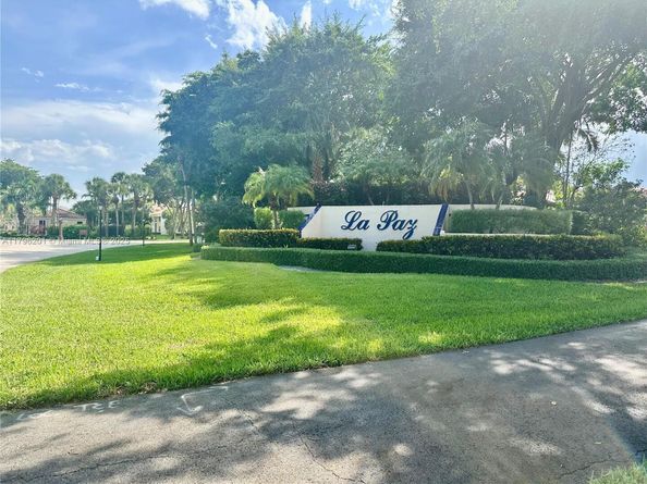 7508 La Paz Blvd 202, Boca Raton FL 33433
