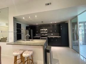 7508 La Paz Blvd 202, Boca Raton FL 33433