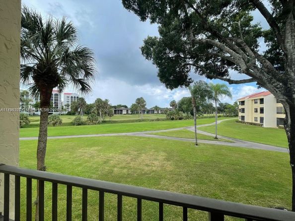 7508 La Paz Blvd 202, Boca Raton FL 33433