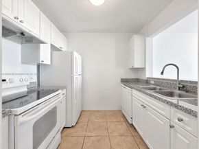900 SW 8th St 1510, Miami FL 33130