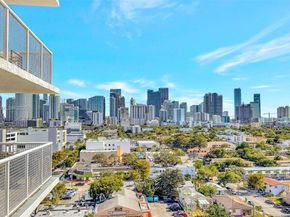 900 SW 8th St 1510, Miami FL 33130