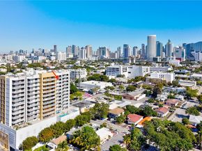 900 SW 8th St 1510, Miami FL 33130